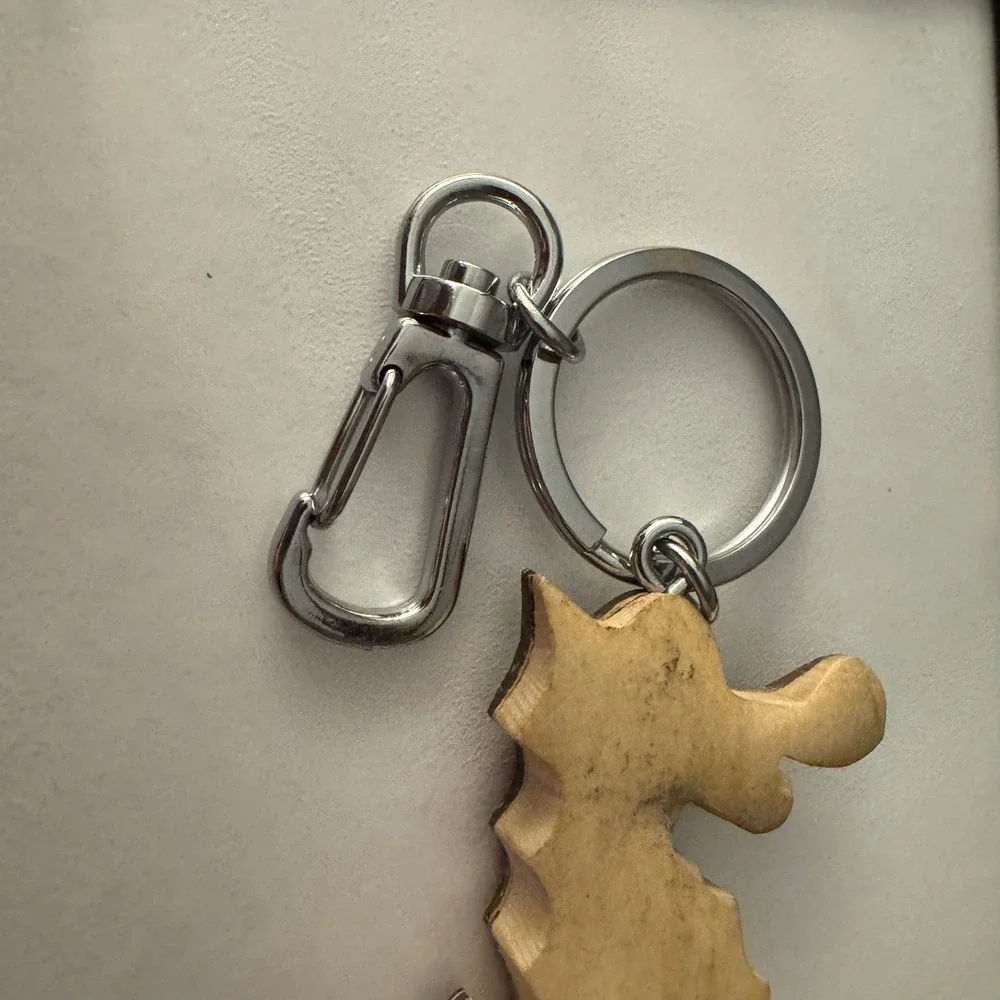 Coconut Wood‎ Seahorse Keychain Clip Purse Charm Nautical Beachy Tropical